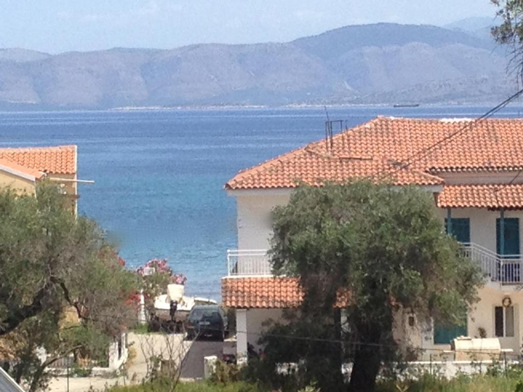 Ionian Breeze Apartments Kávos Exteriör bild
